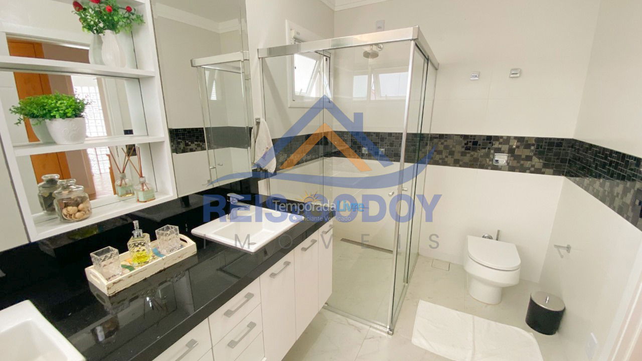 House for vacation rental in Florianopolis (Jurerê Internacional)