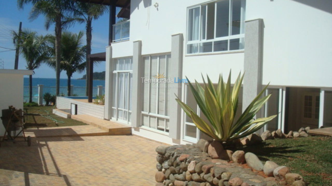 Casa para alquiler de vacaciones em Bombinhas (Praia de Bombinhas)