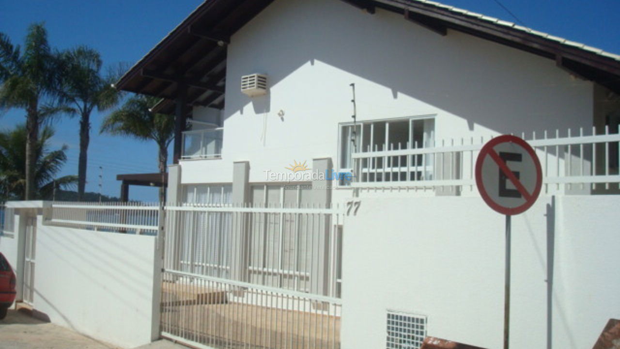 Casa para alquiler de vacaciones em Bombinhas (Praia de Bombinhas)