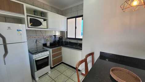 001F - Hermoso apartamento de 1 dormitorio en el centro de Bombinhas.