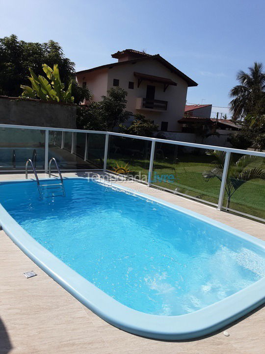 Casa para alquiler de vacaciones em Caraguatatuba (Praia Massaguaçu)
