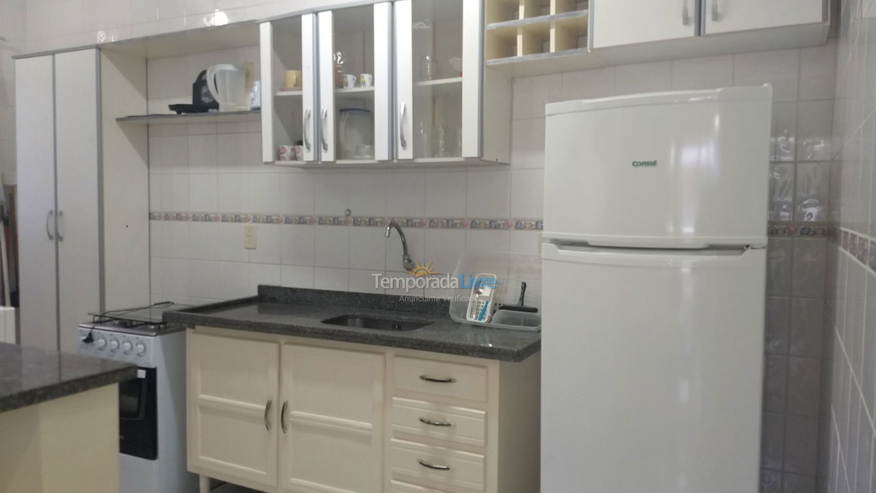 Apartamento para aluguel de temporada em Ubatuba (Praia Grande)