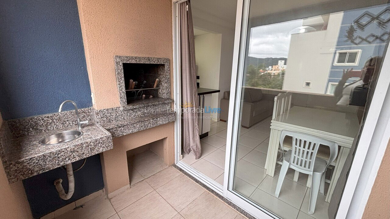 Apartamento para aluguel de temporada em Bombinhas (Praia de Bombas)