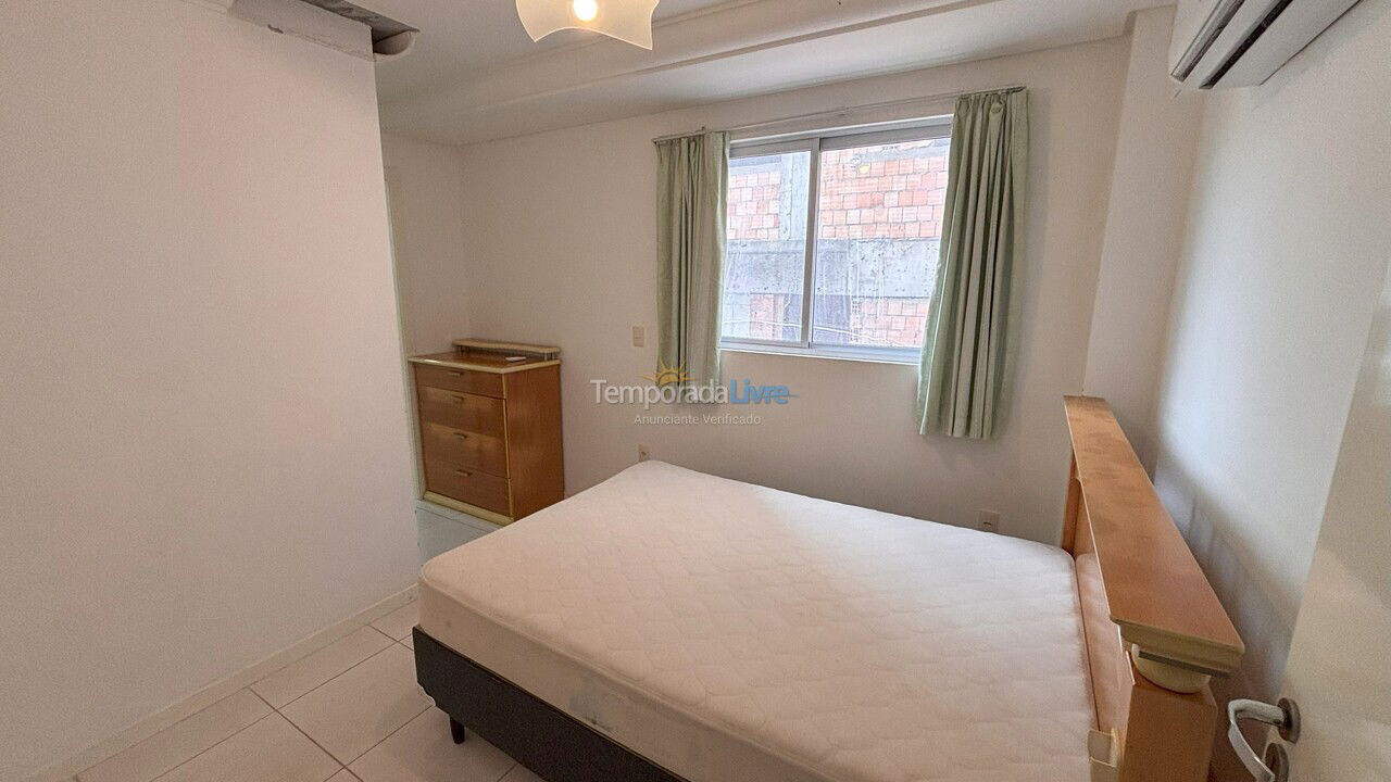 Apartamento para aluguel de temporada em Bombinhas (Praia de Bombas)