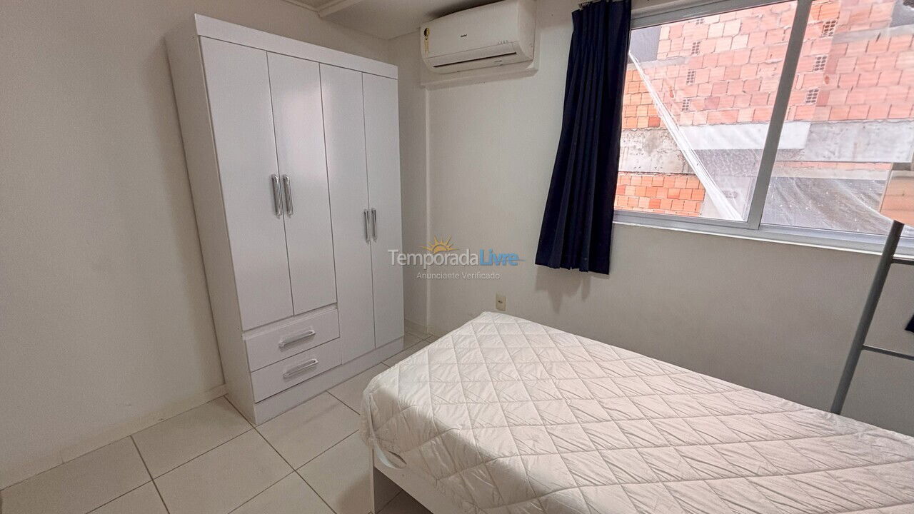 Apartamento para aluguel de temporada em Bombinhas (Praia de Bombas)