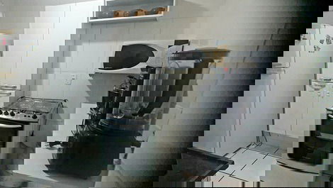 Alugo quarto em apto compartilhado bem localizado