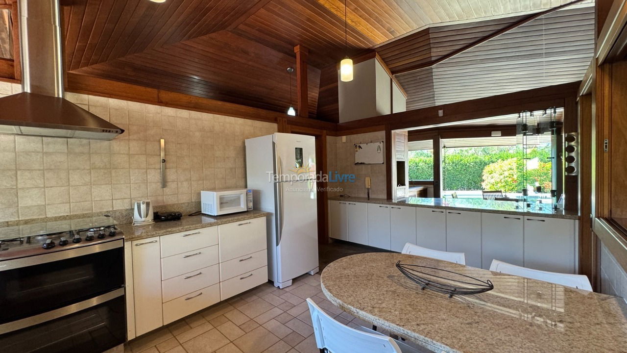 Casa para aluguel de temporada em Florianopolis (Jurerê Internacional)