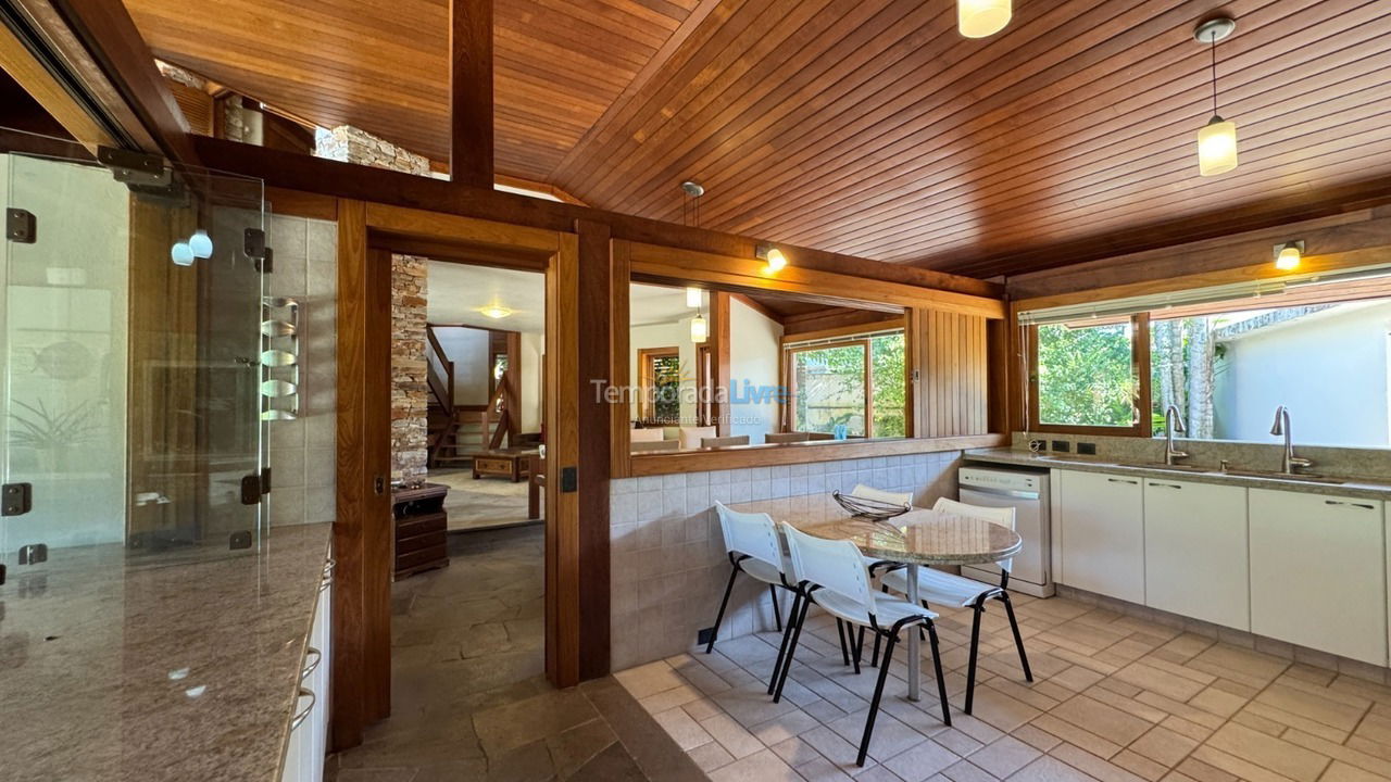 Casa para aluguel de temporada em Florianopolis (Jurerê Internacional)