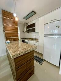 Apartamento 3 dormitorios localizado a 100mts do mar