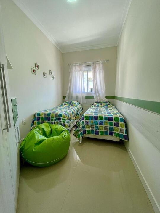 Apartamento para aluguel de temporada em Bombinhas (Praia de Bombas)