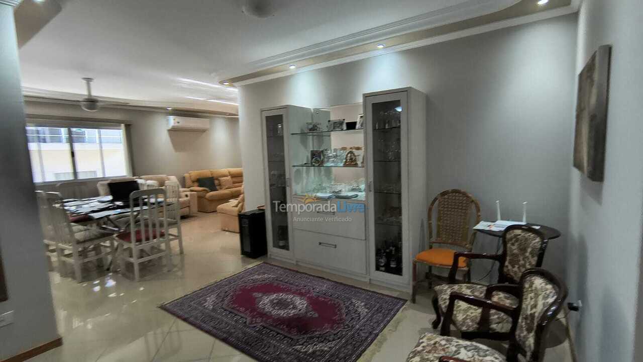 Casa para alquiler de vacaciones em Itapema (Meia Praia)