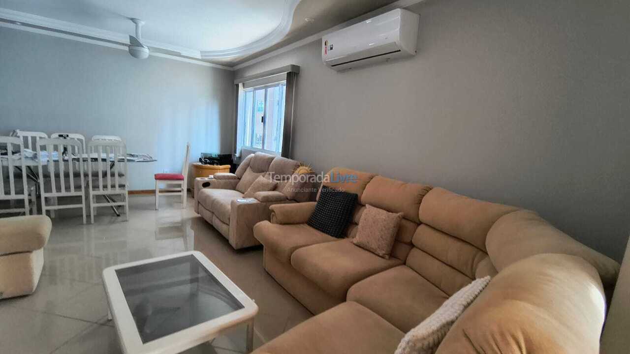Casa para alquiler de vacaciones em Itapema (Meia Praia)