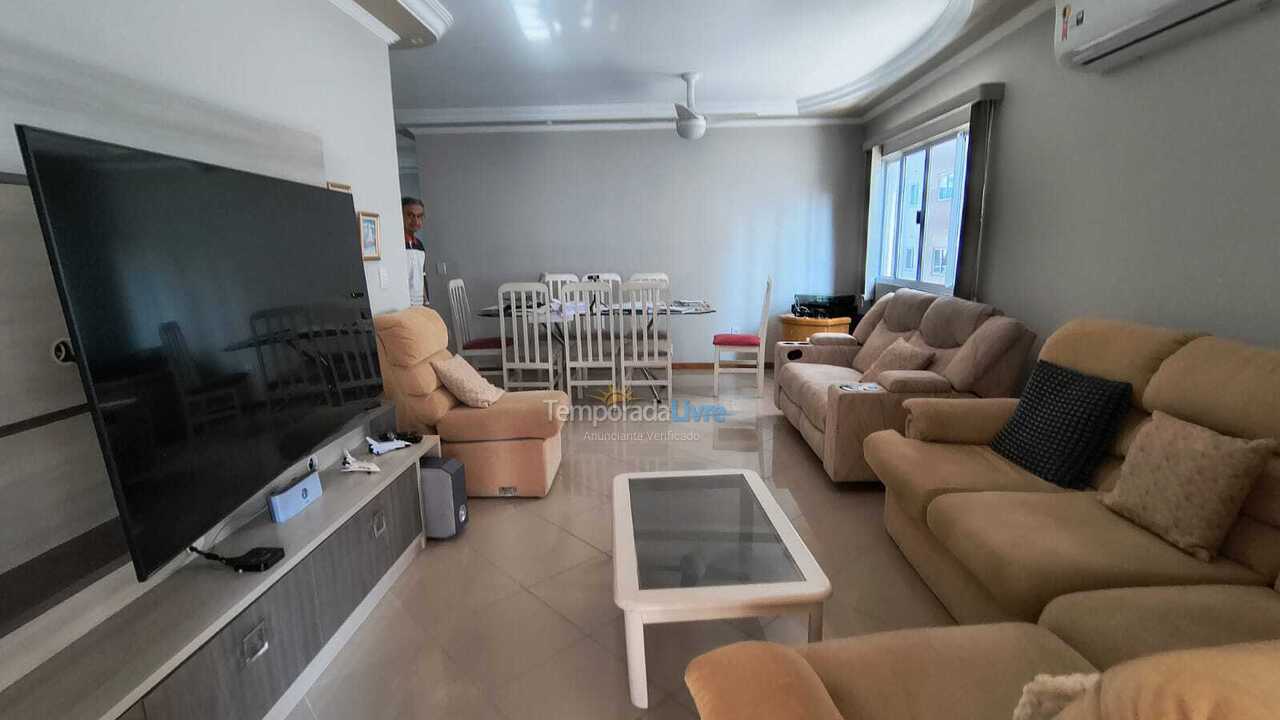 Casa para alquiler de vacaciones em Itapema (Meia Praia)