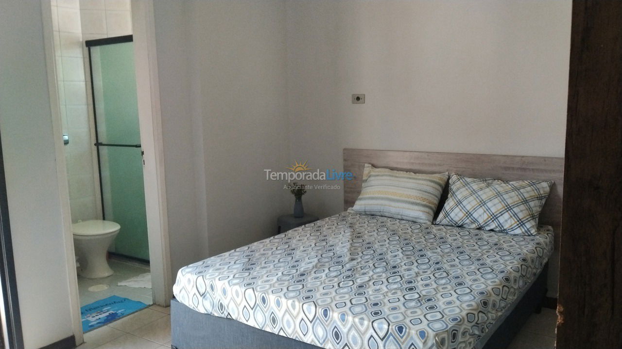 Apartamento para aluguel de temporada em Guarujá (Enseada)
