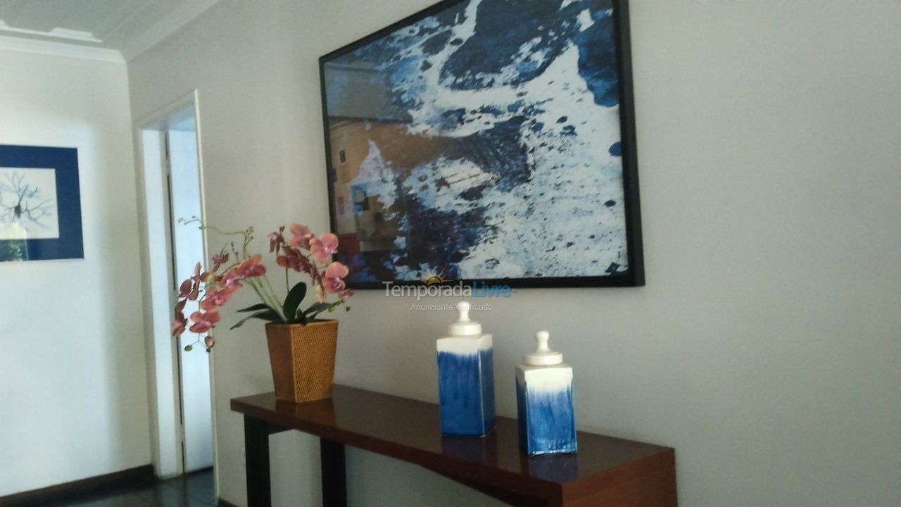 Apartamento para aluguel de temporada em Guarujá (Enseada)