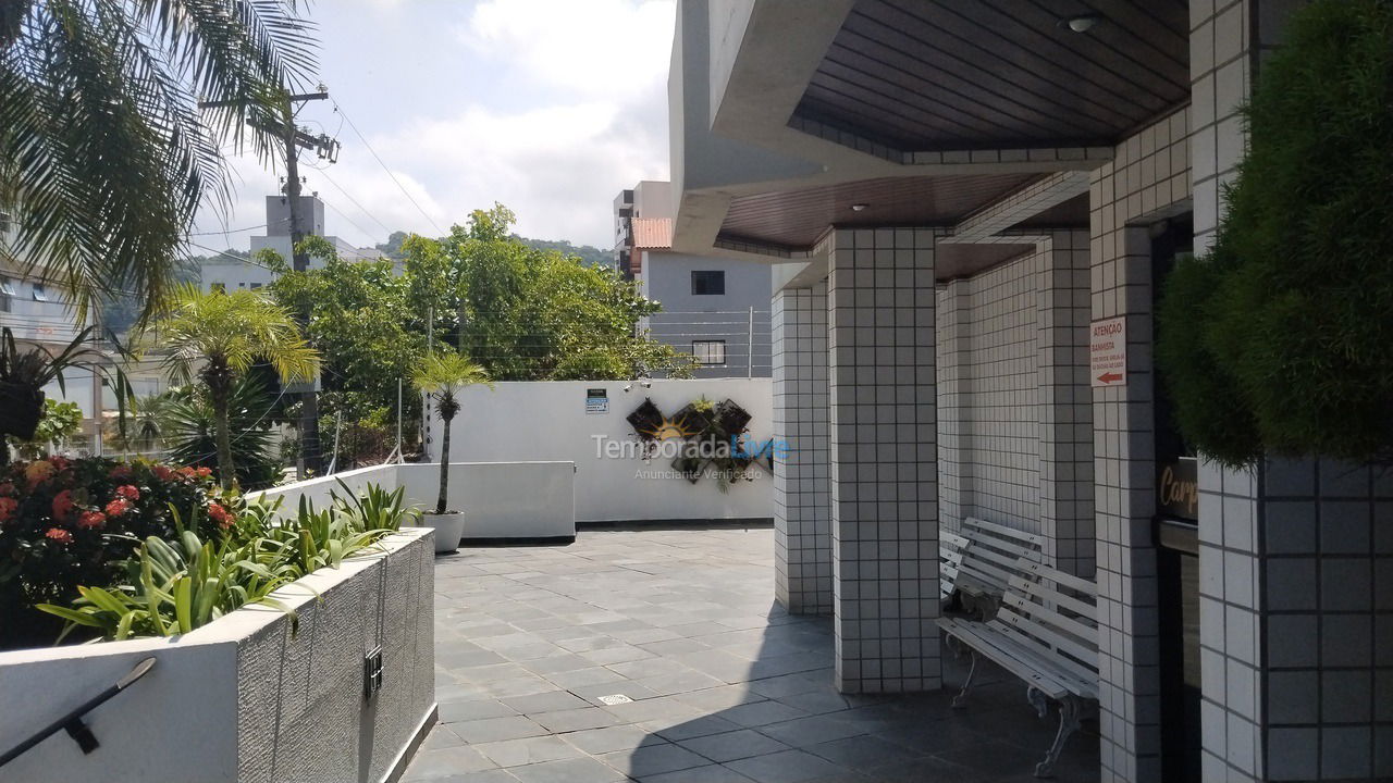 Apartamento para aluguel de temporada em Guarujá (Enseada)