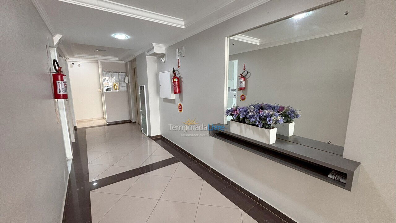 Apartamento para aluguel de temporada em Bombinhas (Praia de Bombas)