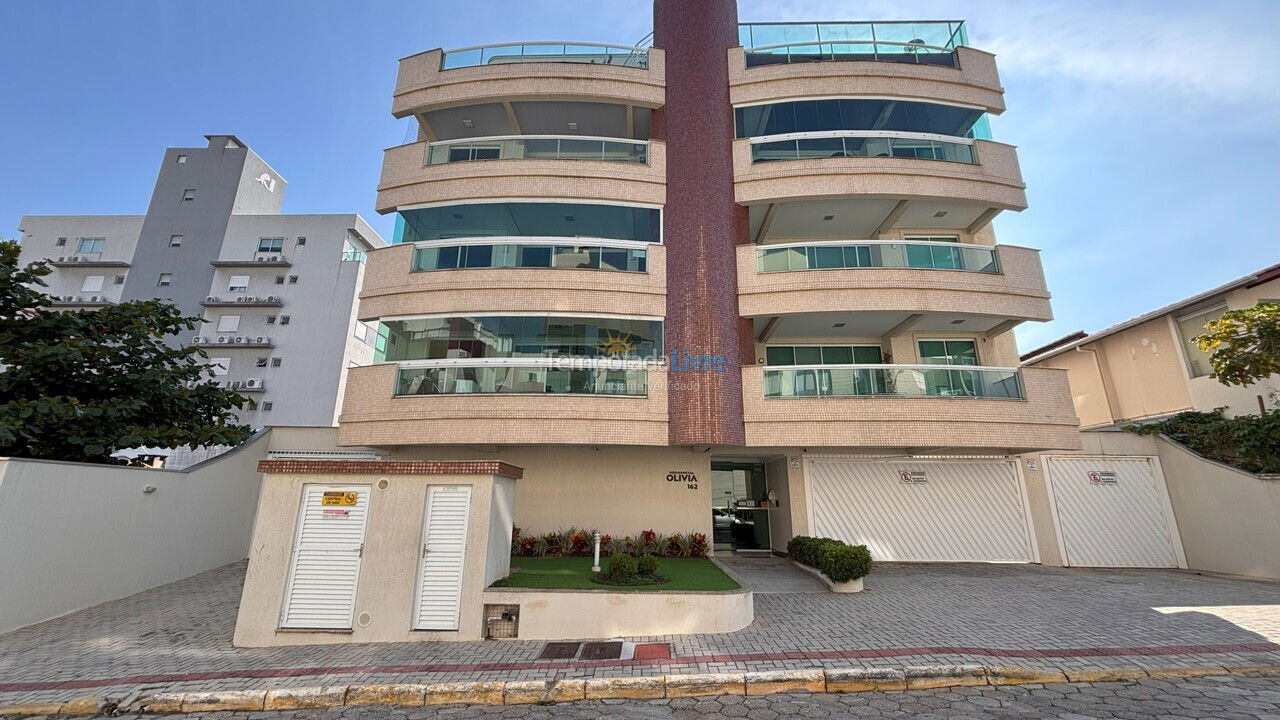 Apartamento para aluguel de temporada em Bombinhas (Praia de Bombas)