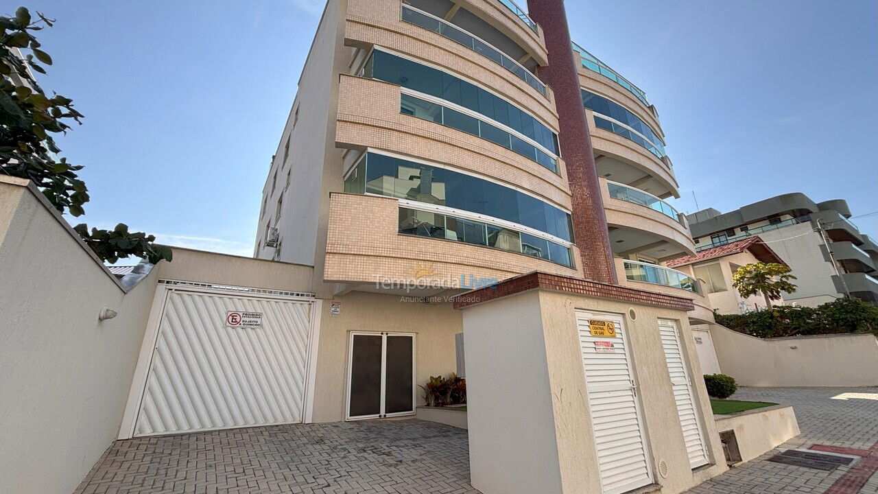Apartamento para aluguel de temporada em Bombinhas (Praia de Bombas)