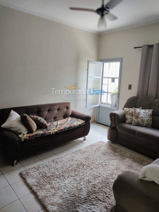 Casa para aluguel de temporada em Lins (Jardim Primavera)