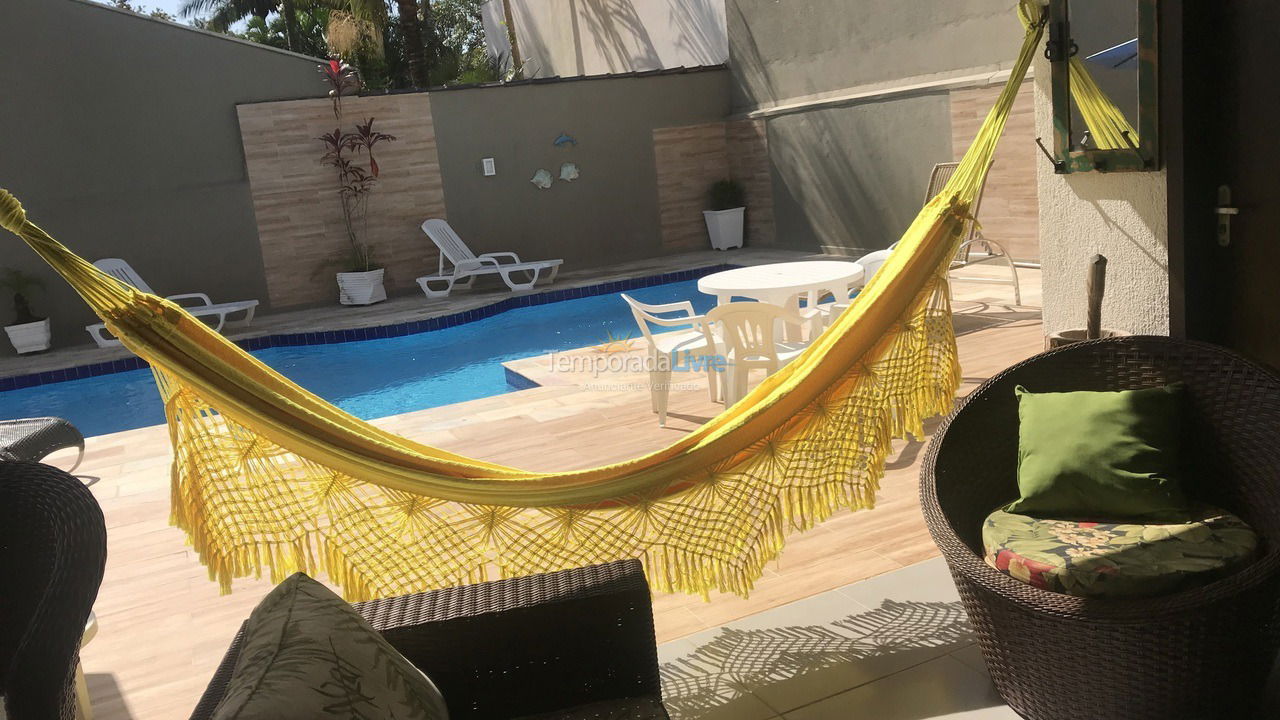 Casa para aluguel de temporada em Guaratuba (Balneário Prainha)