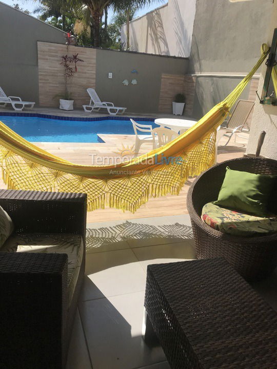 Casa para aluguel de temporada em Guaratuba (Balneário Prainha)