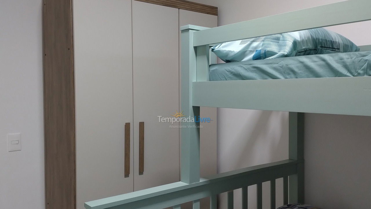 Apartamento para aluguel de temporada em Praia Grande (Guilhermina)
