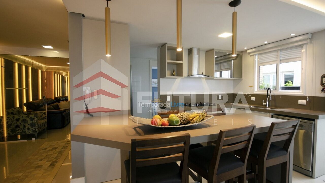 Apartment for vacation rental in Bombinhas (Praia de Bombas)