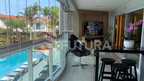 Beautiful 4 bedroom beachfront apartment in Bombas