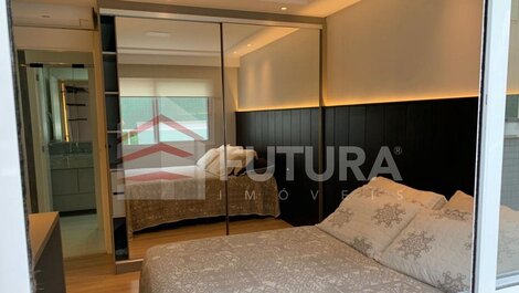 Beautiful 4 bedroom beachfront apartment in Bombas