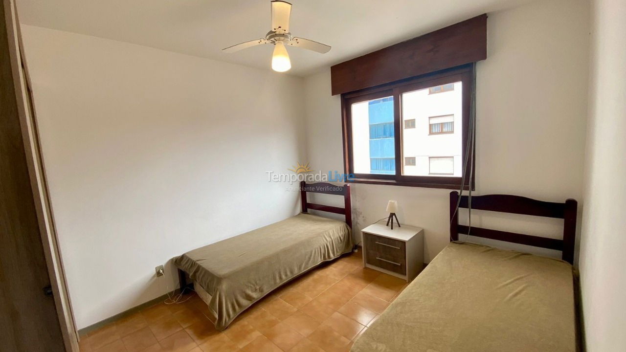 Apartamento para aluguel de temporada em Capão da Canoa (Centro)