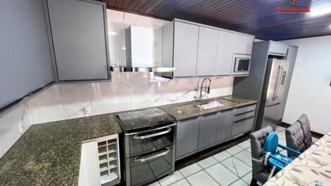 House for 10 people