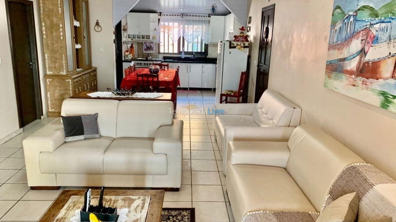 Casa para aluguel de temporada em Capão da Canoa (Jardim Beira Mar)