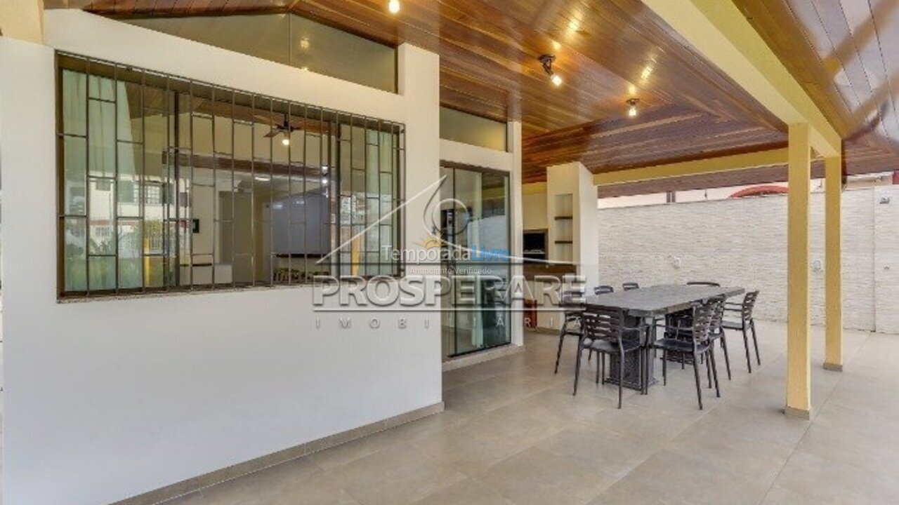 House for vacation rental in Florianopolis (Canasvieiras)