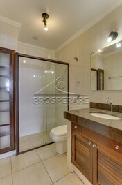 HOUSE FOR 14 PEOPLE