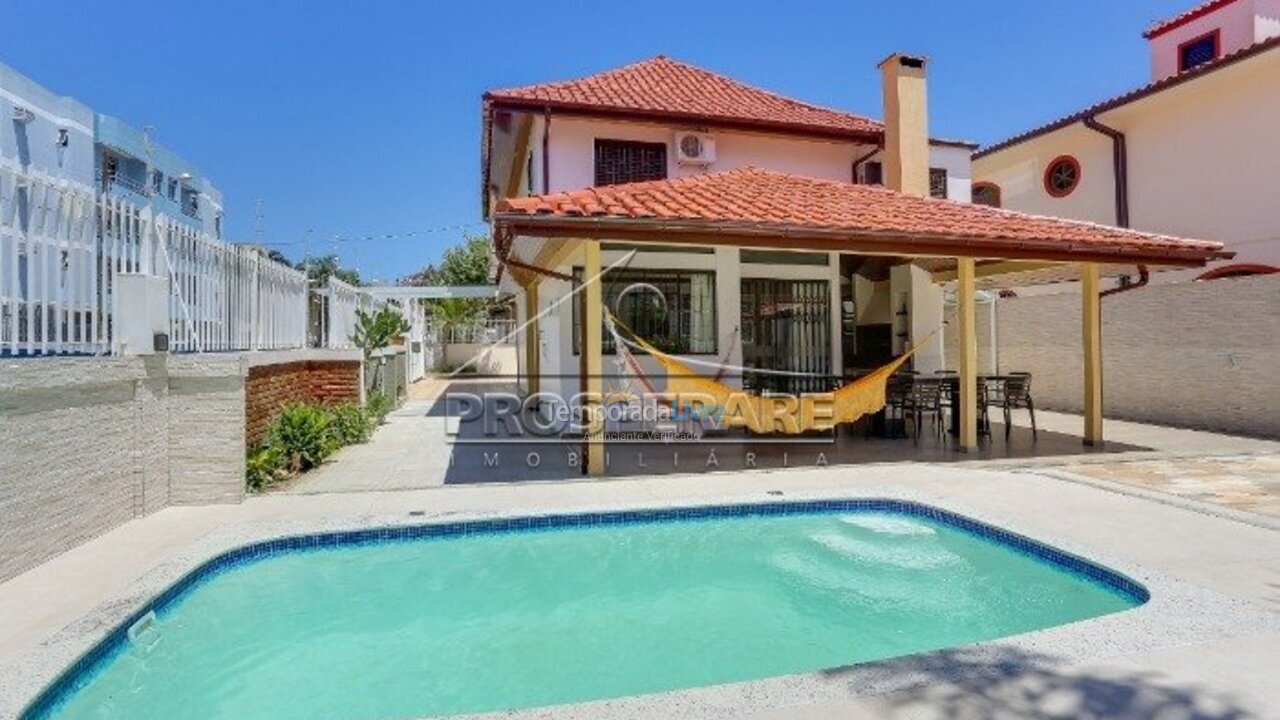 House for vacation rental in Florianopolis (Canasvieiras)