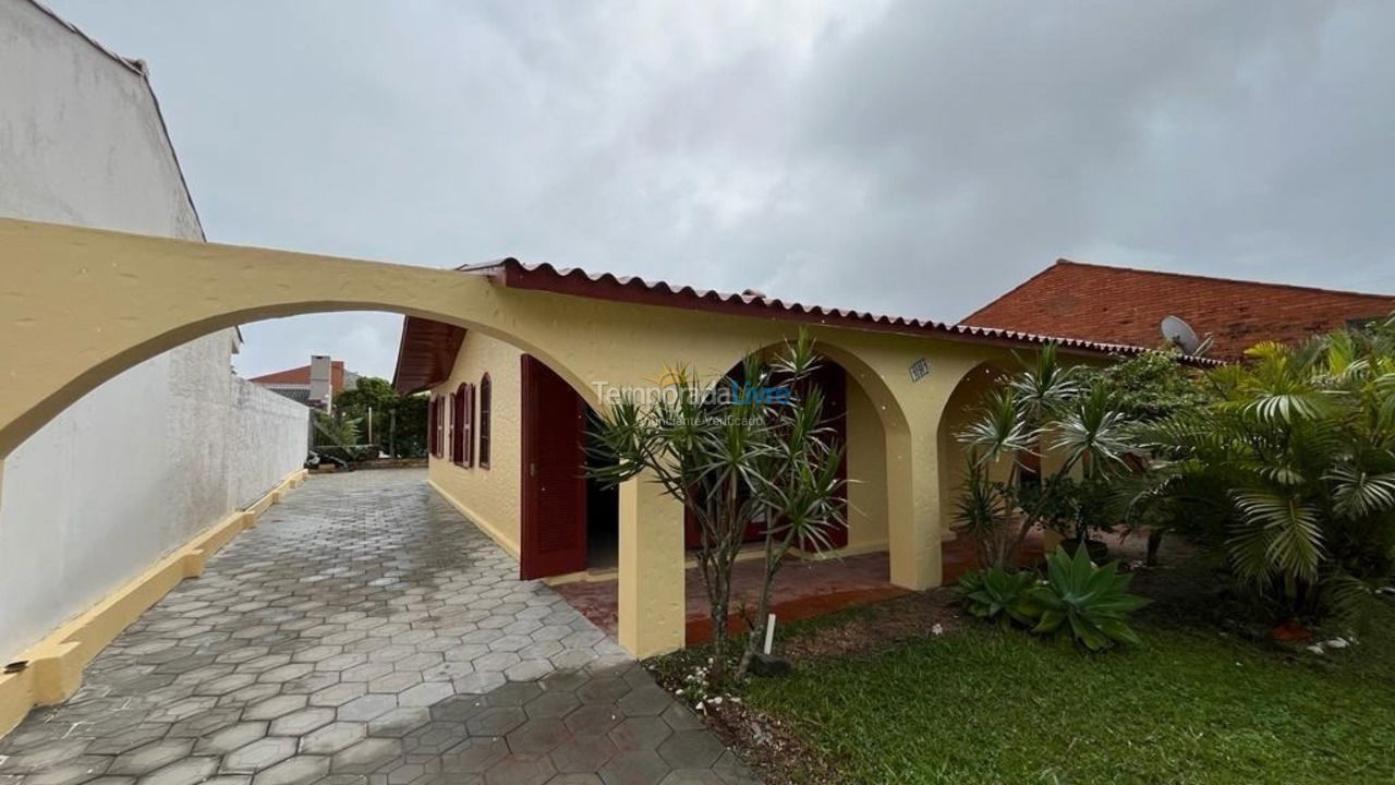 Casa para aluguel de temporada em Xangri Lá (Xangrila Bairo Centro)