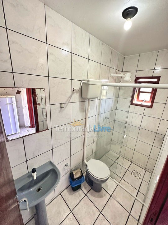 Apartamento para aluguel de temporada em Garopaba (Praia da Ferrugem)