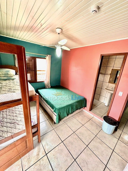 Apartamento para alquiler de vacaciones em Garopaba (Praia da Ferrugem)