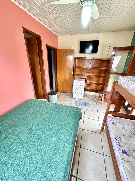 Apartamento para alquiler de vacaciones em Garopaba (Praia da Ferrugem)