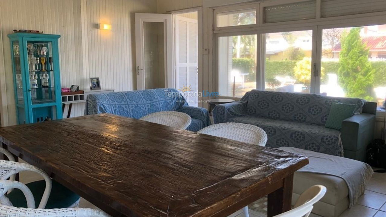 Casa para aluguel de temporada em Xangri Lá (Atlântida)