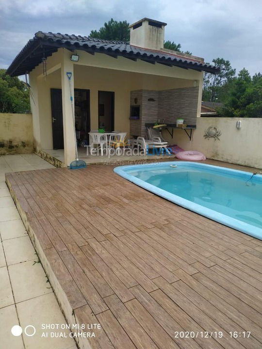 Casa para aluguel de temporada em Capão da Canoa (Capão Novo)