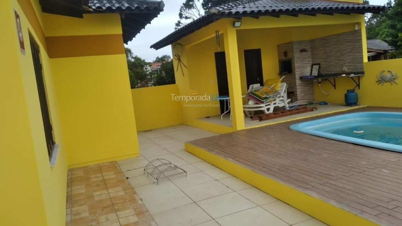 Casa para aluguel de temporada em Capão da Canoa (Capão Novo)