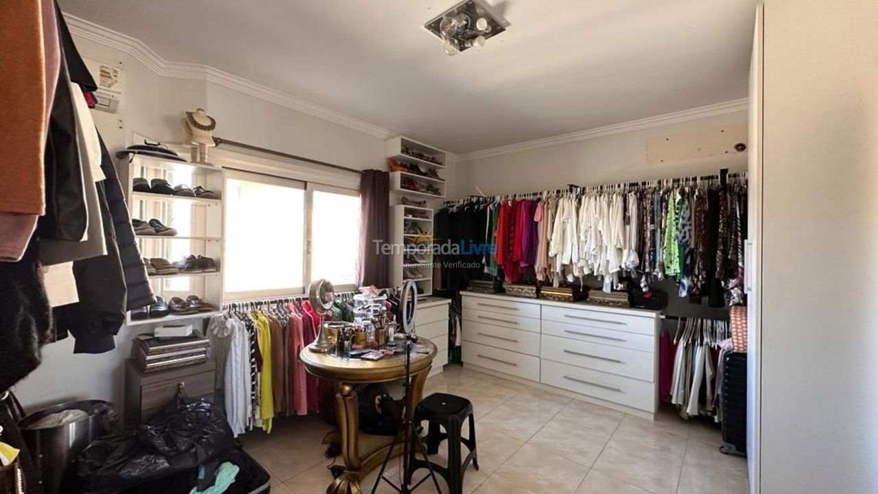 Casa para aluguel de temporada em Capão da Canoa (Zona Nova)