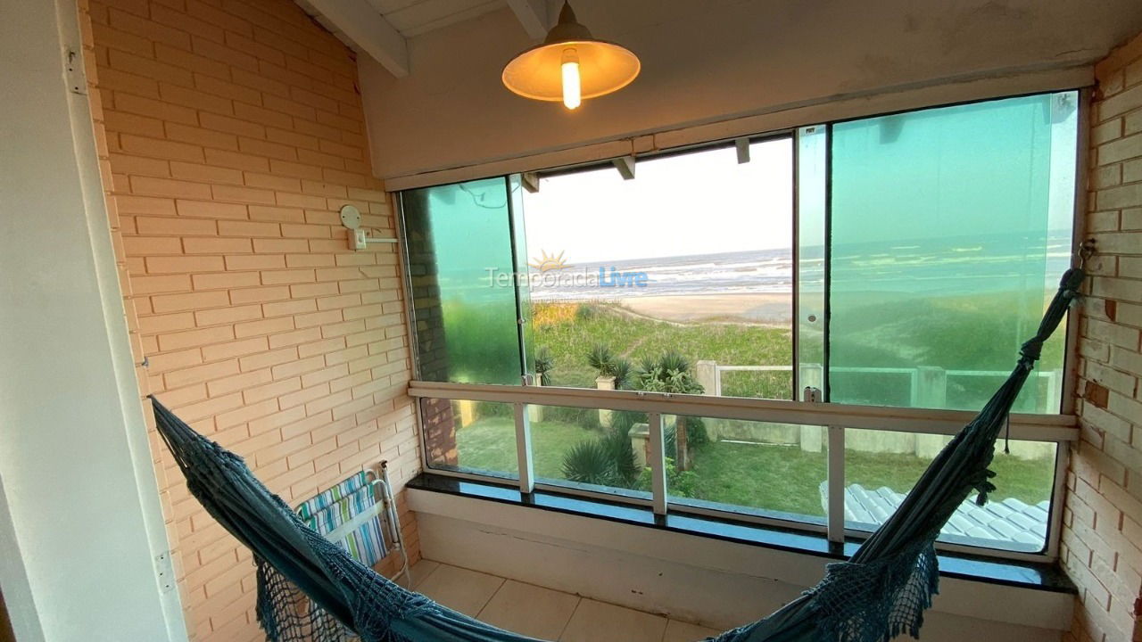 Casa para aluguel de temporada em Capão da Canoa (Zona Nova)