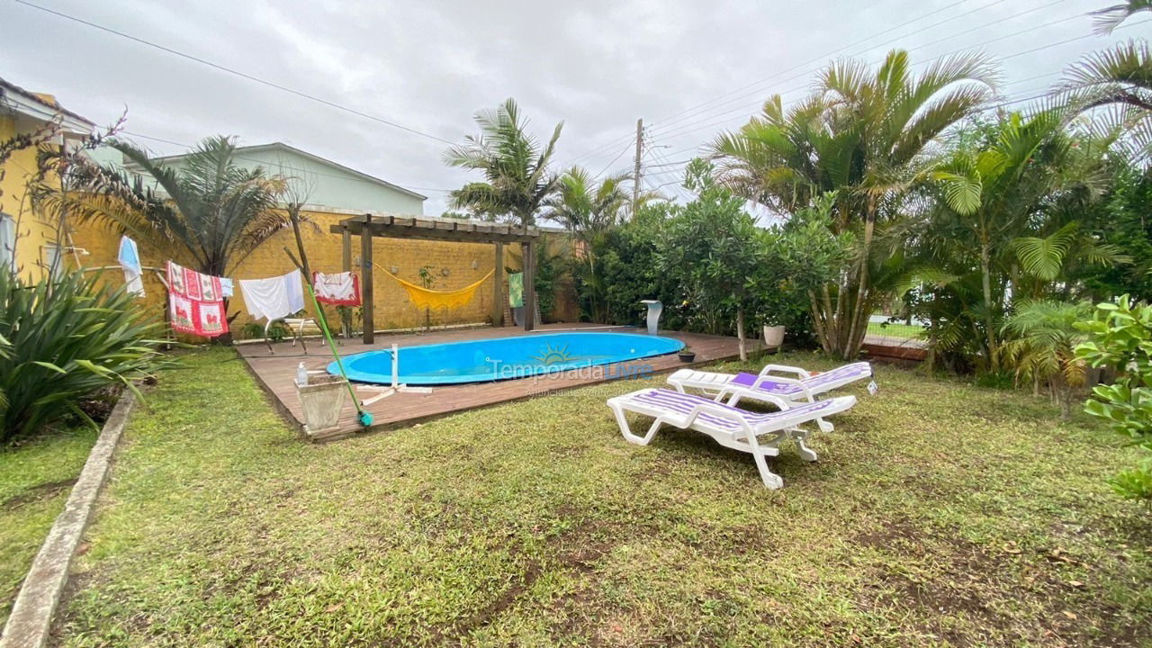 Casa para alquiler de vacaciones em Capão da Canoa (Santa Luzia)