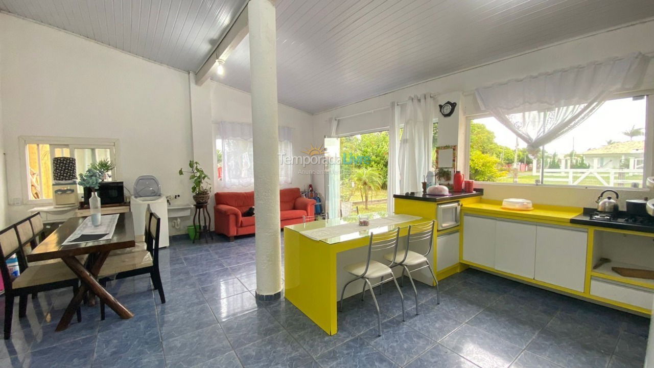 Casa para alquiler de vacaciones em Capão da Canoa (Santa Luzia)