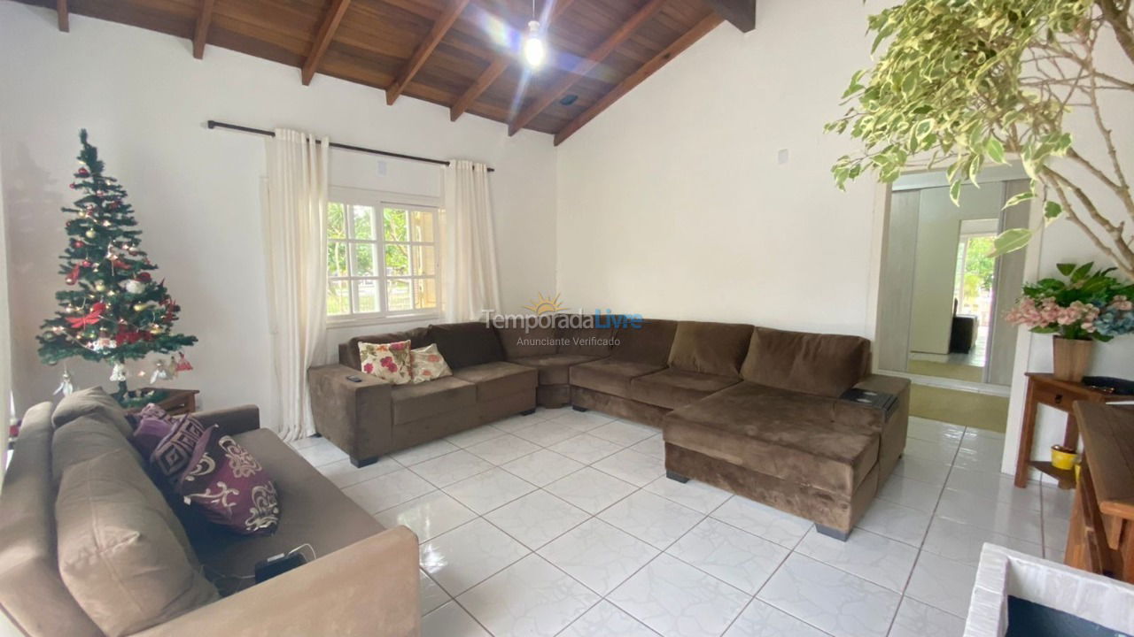 Casa para alquiler de vacaciones em Capão da Canoa (Santa Luzia)