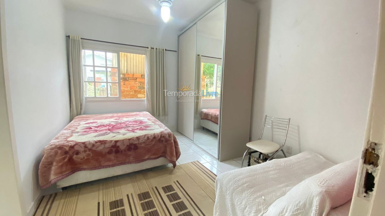 Casa para alquiler de vacaciones em Capão da Canoa (Santa Luzia)