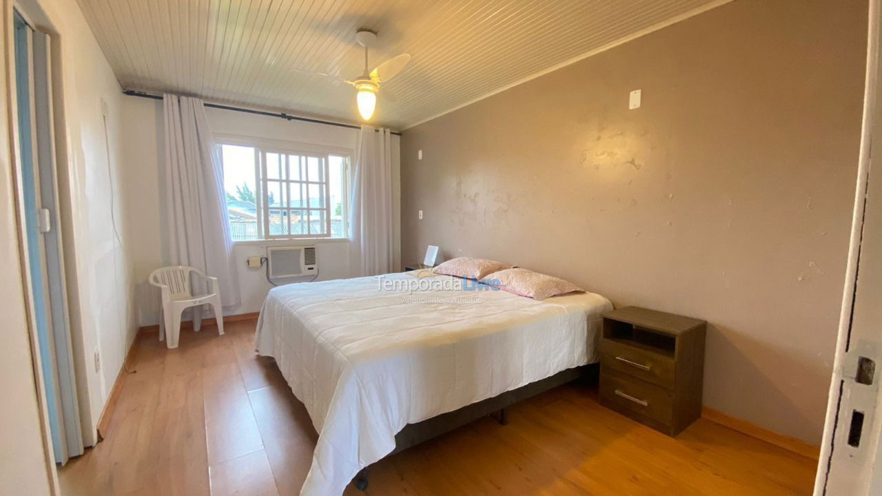 Casa para alquiler de vacaciones em Capão da Canoa (Santa Luzia)
